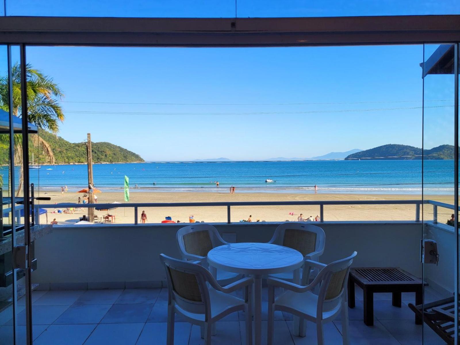 Areia E Mar